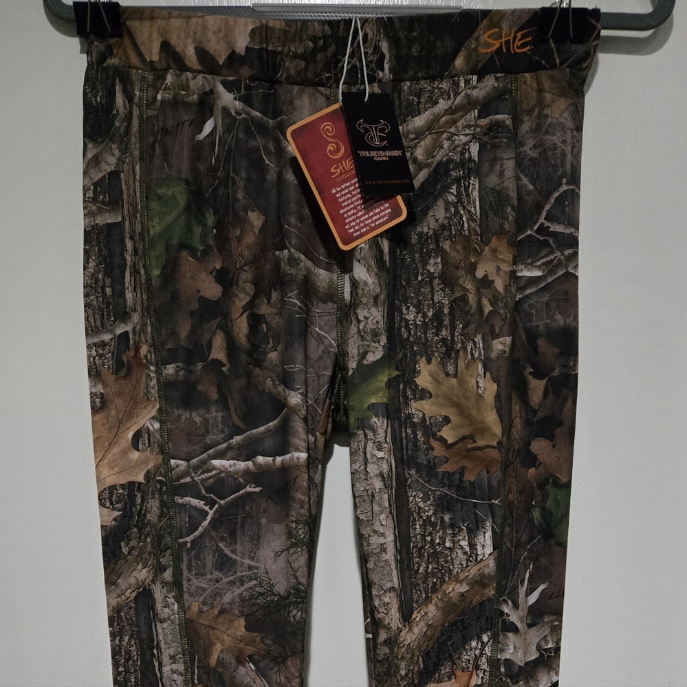 She Outdoor Camo Leggings